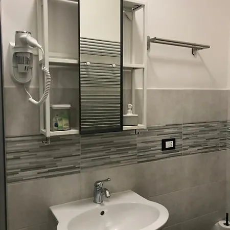 Attico Bed & Relax بيت ضيافة